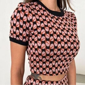 Zara Black and Pink Knit Crop Top